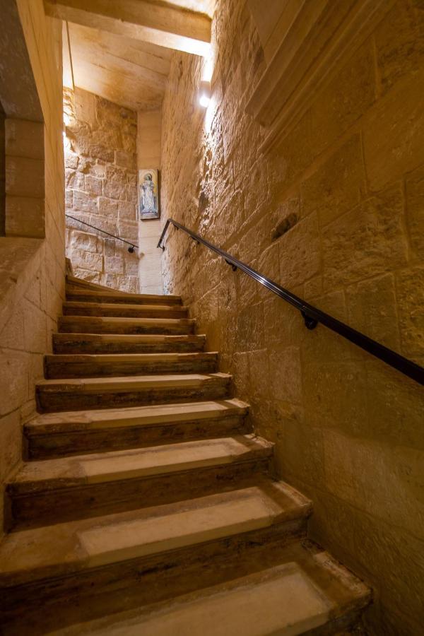 Palazzino Birgu Host Family Bed And Breakfast Экстерьер фото